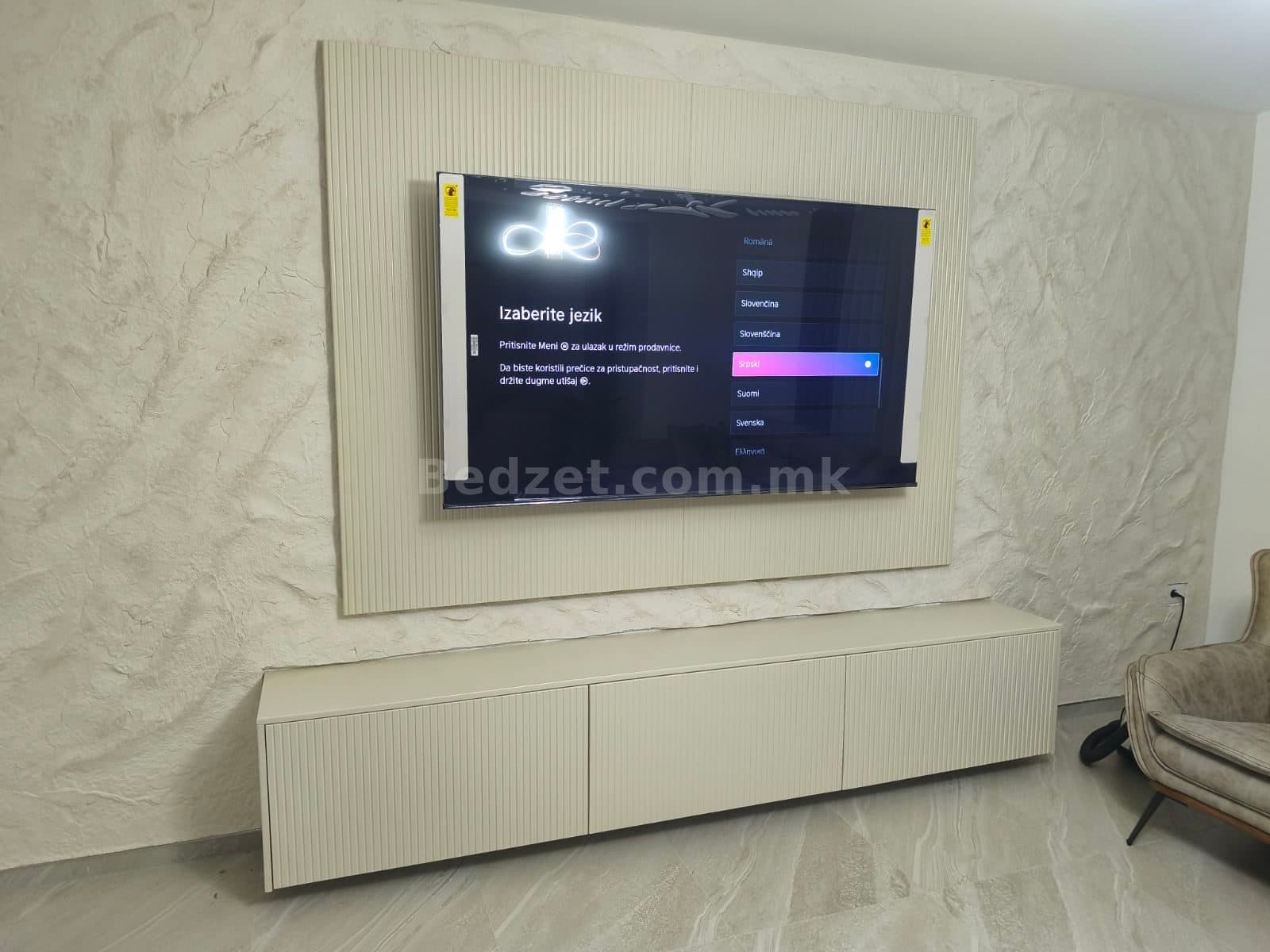 Dressers & Tables