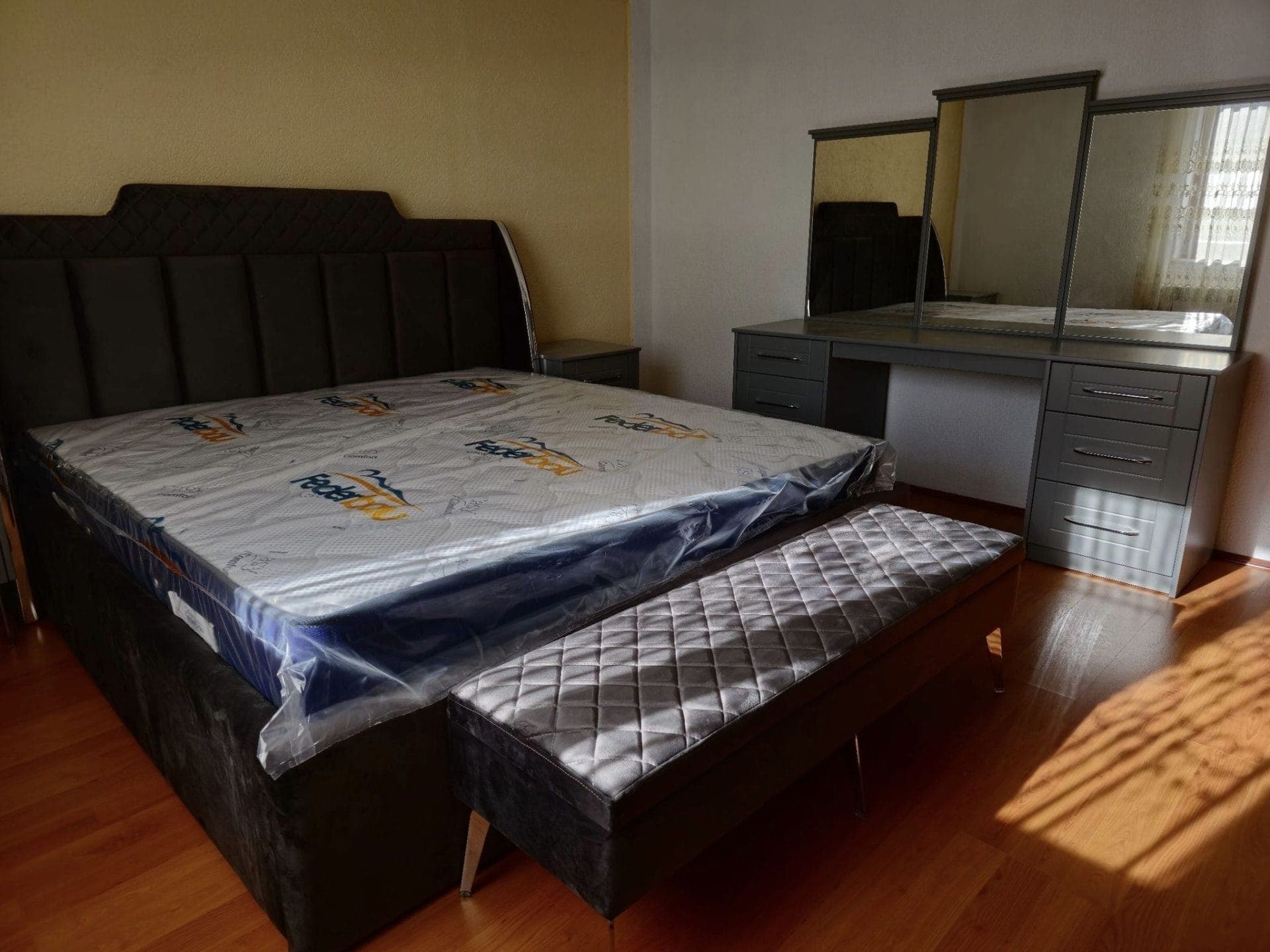 Modern bed with upholstered headboard — Bedžet