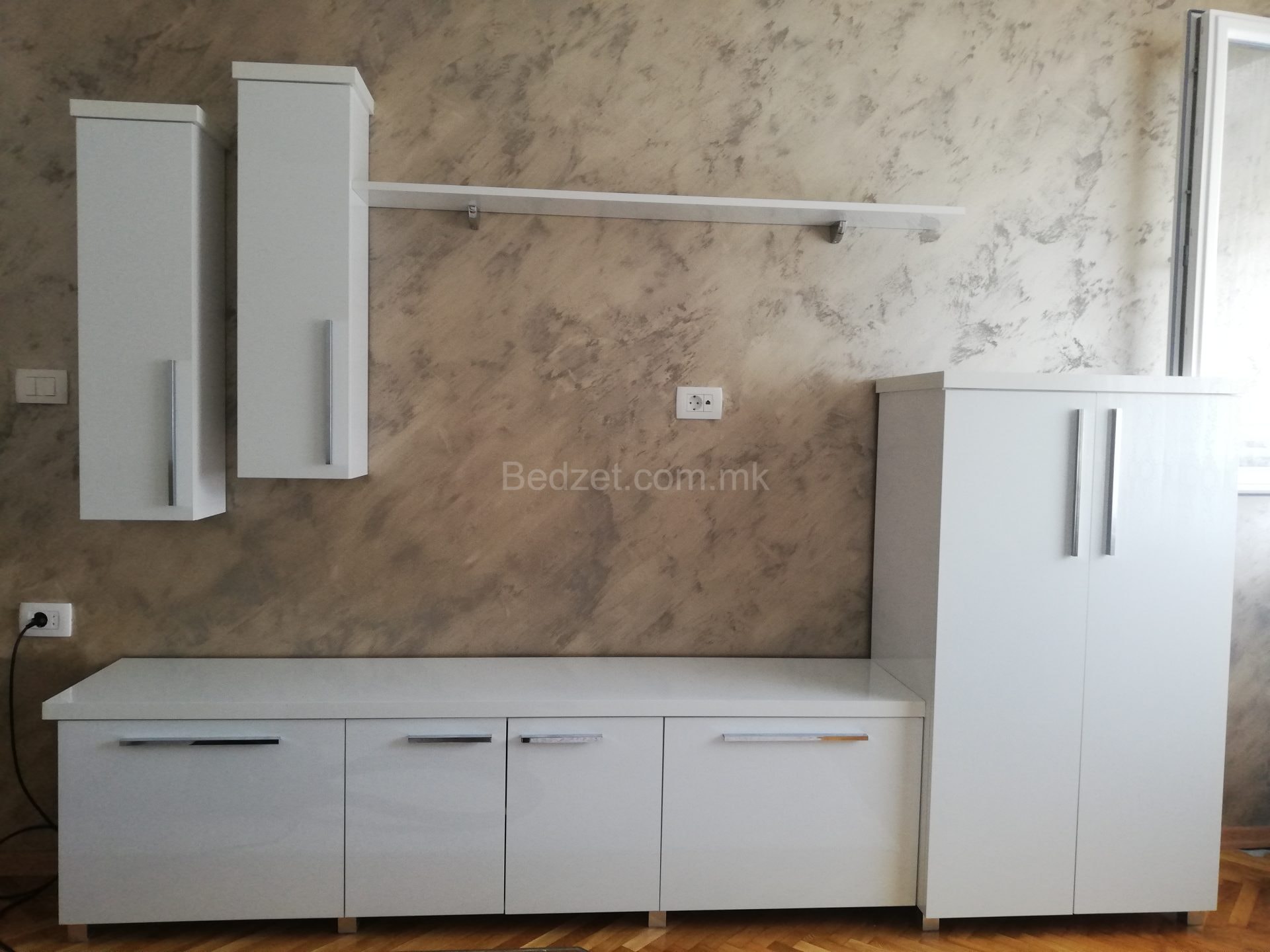 Şifonyer & Masa 055 — Bedžet