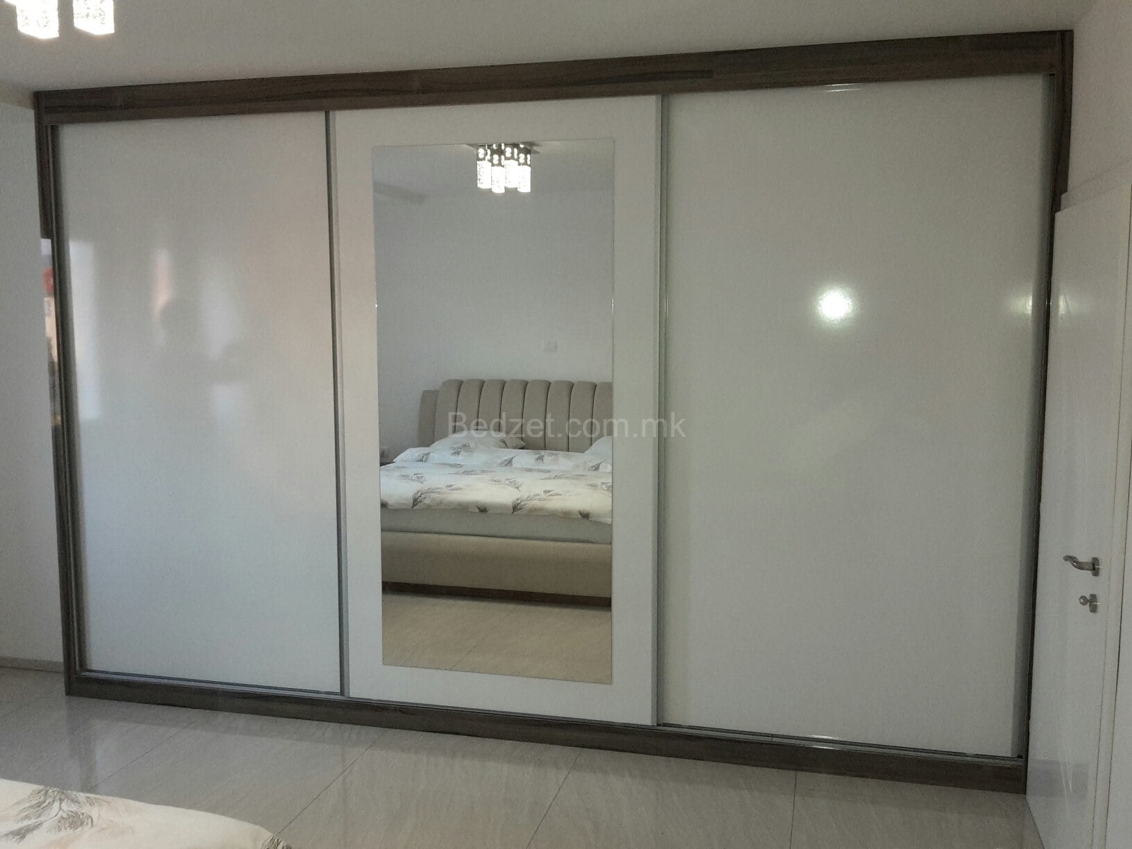 Wardrobes & Hallways 026 — Bedžet