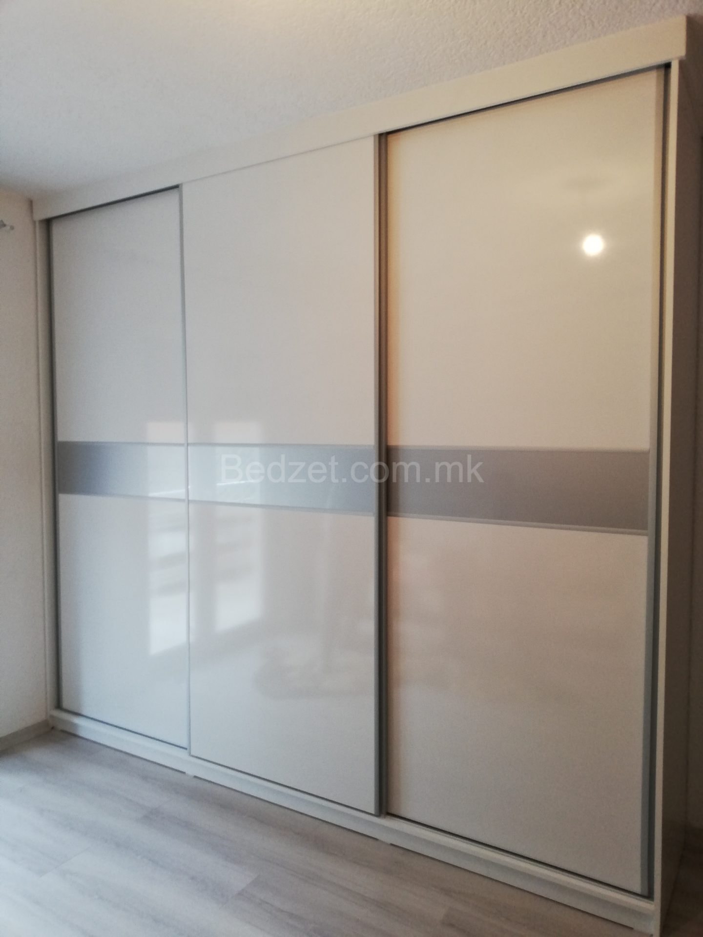 Wardrobes & Hallways 038 — Bedžet